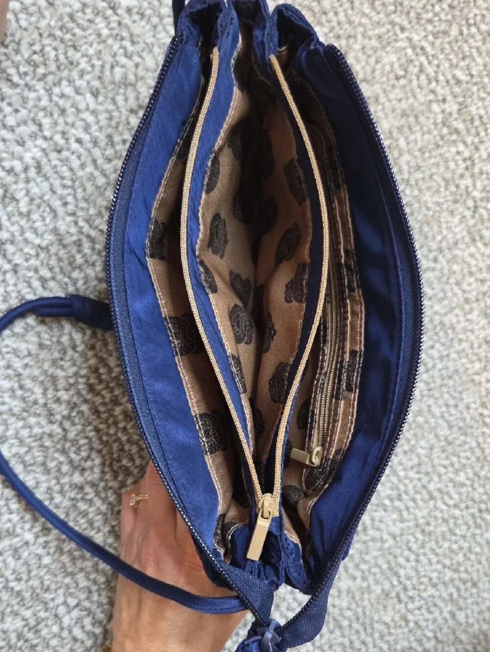 Vera Bradley sleek vera